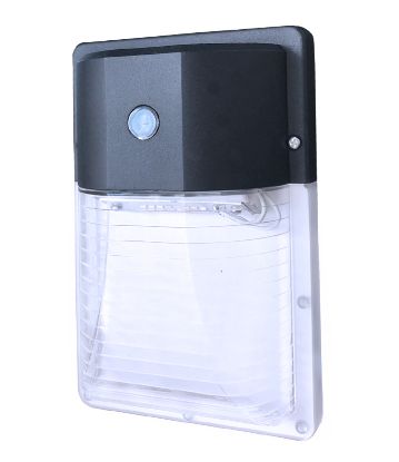 Picture of LED Mini Wall Pack, 13 watts, 5000K, 1765 lms, IP 65 Rated, 120-277V, with photo cell